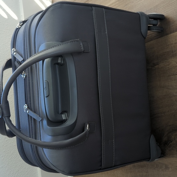 Samsonite Spinner Mobile Office - Picture 12 of 16